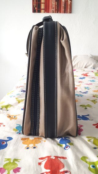 Maleta de mano vintage