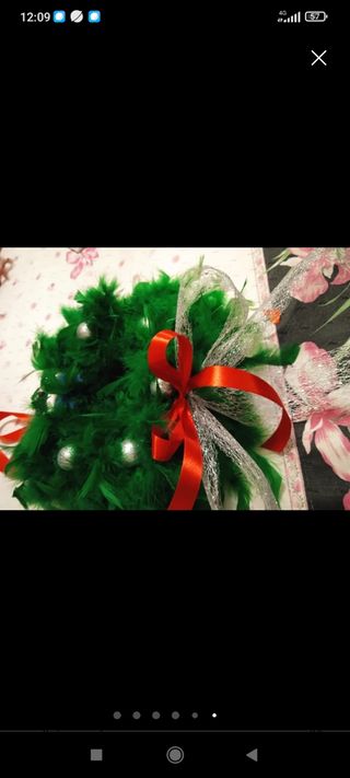 Ghirlanda di natale piumata