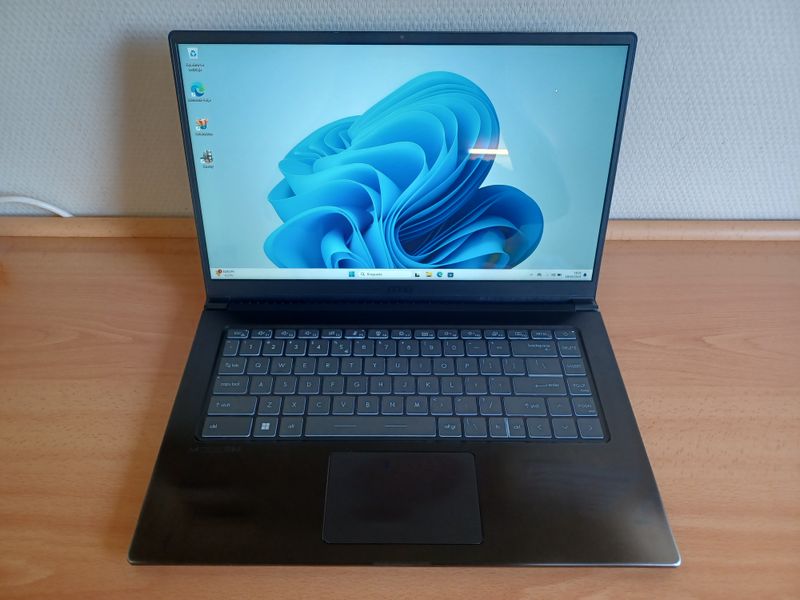 Portátil MSI Modern 15. i5 10ªGen.16GB. NVMe 500G