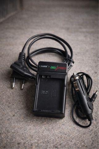 Nikon D5100 DSLR | Sensor CMOS 16.2MP | Full HD