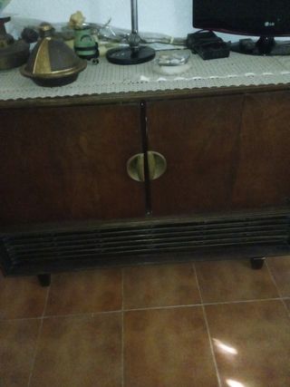 Radio y tocadiscos 