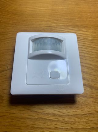 Sensor, Detector de Movimiento. PIR 220 v