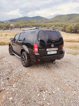 Nissan Pathfinder 2005