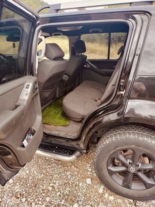 Nissan Pathfinder 2005