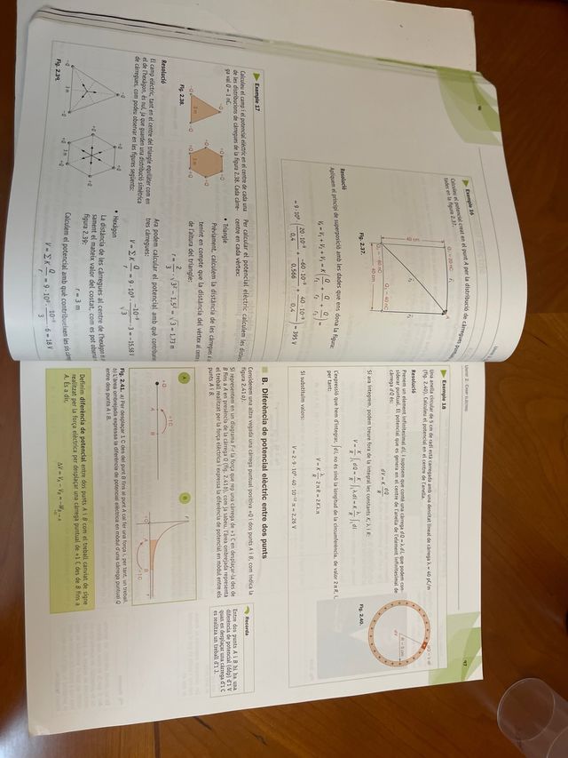 Libro Física 2n Batxillerato