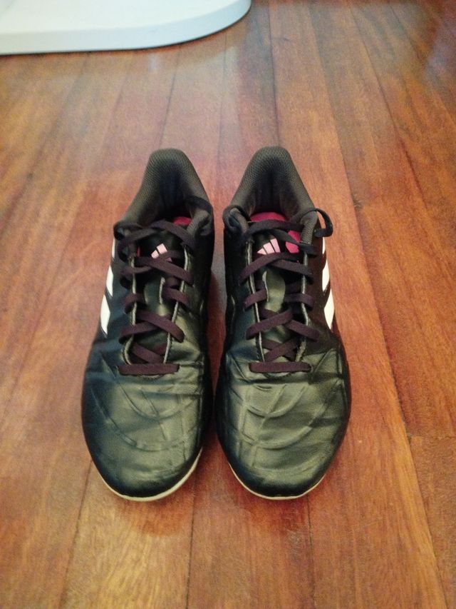 Botas de fútbol Adidas talla 40