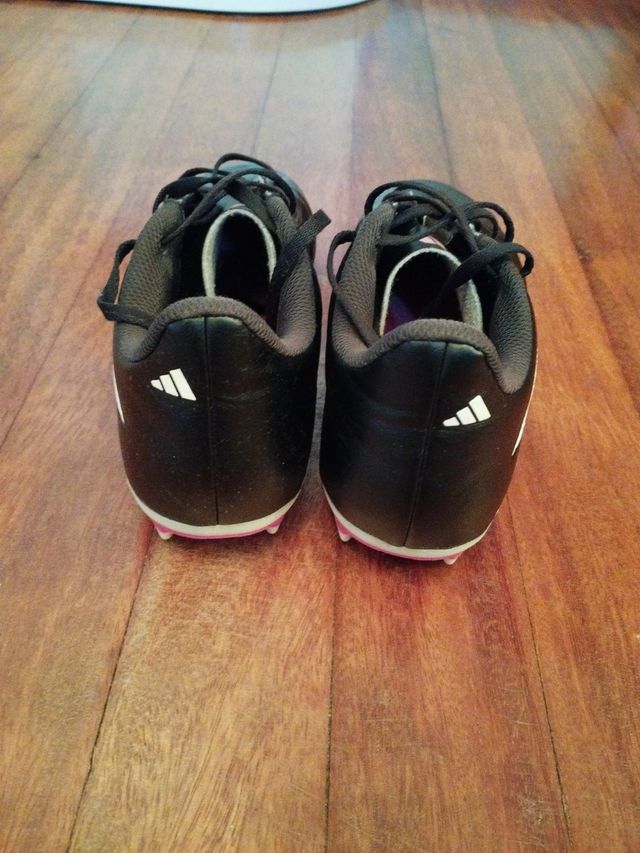 Botas de fútbol Adidas talla 40