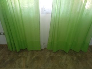 Juego de cortinas.