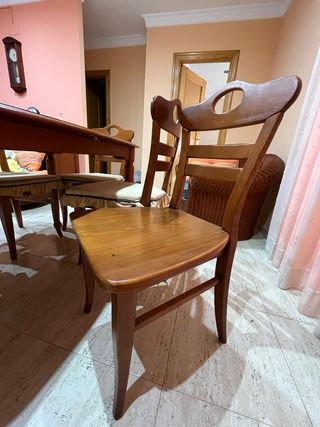 Mesa Comedor Desplegable y sillas