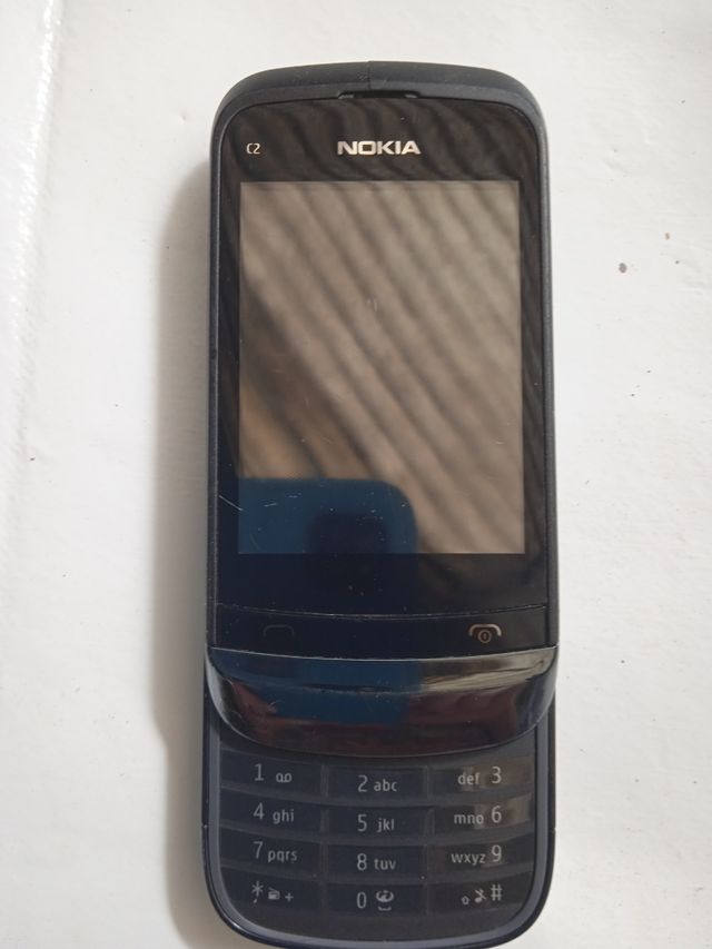 Móvil NOKIA C2