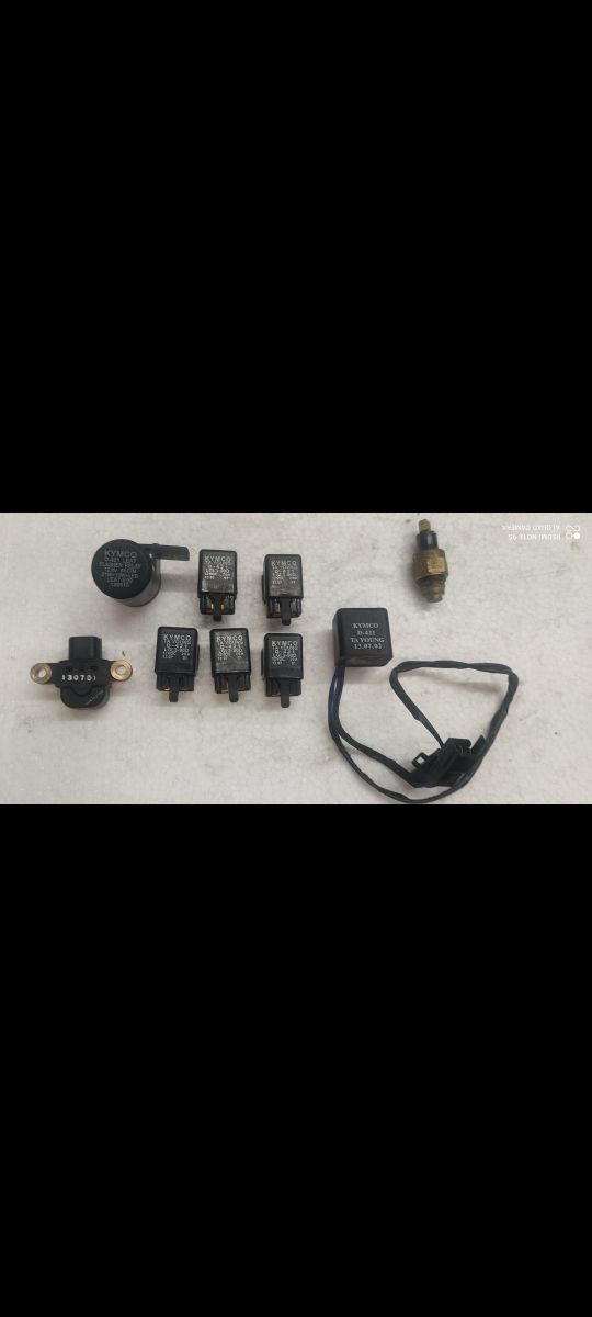 Kymco K-XCT 125 i RELÉS