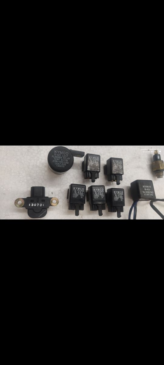 Kymco K-XCT 125 i RELÉS