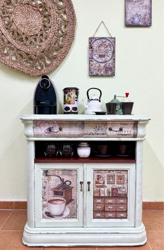 Mueble auxiliar, office, mueble para café. ÚNICO