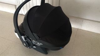 Silla coche Besafe 0-4 años isofix. COMPLETO.
