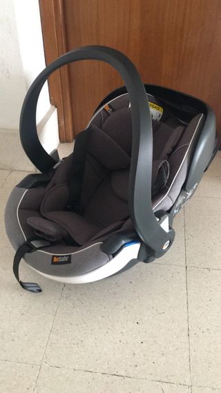 Silla coche Besafe 0-4 años isofix. COMPLETO.
