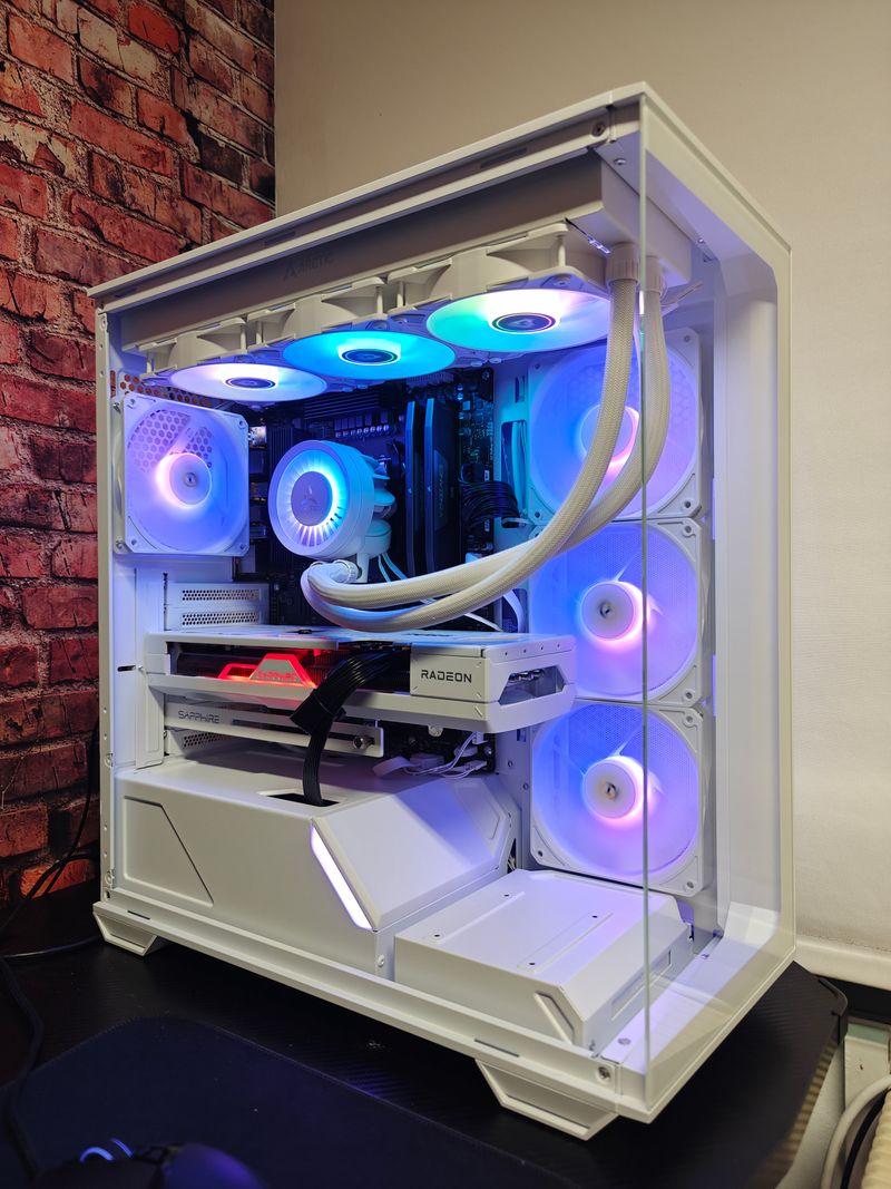 NUEVO! PC GAMING JUEGA TODO 2K R5 7600 + RX7800XT