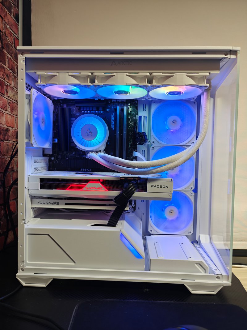 NUEVO! PC GAMING JUEGA TODO 2K R5 7600 + RX7800XT afbeelding 4