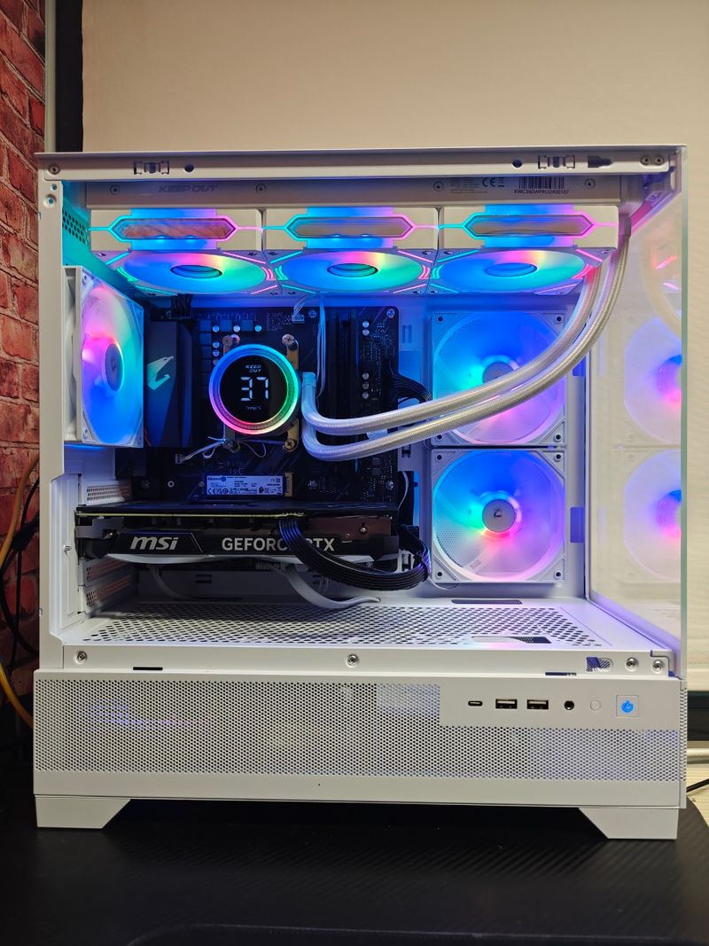 ¡PC GAMING NUEVO! AMD RYZEN 5 9600X + RTX 5070 afbeelding 2