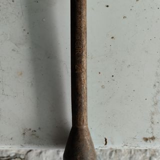 Llave cruceta antigua 