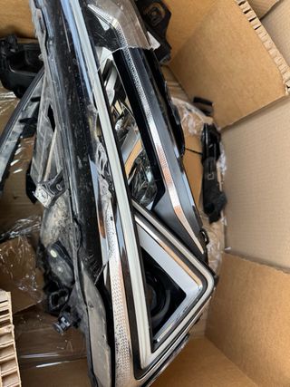 Faro LED delantero derecho Seat Leon IV 5FB941774