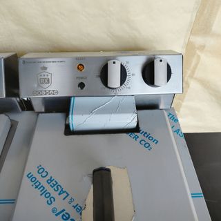 AL 🔲 Freidora 10+10 Lts con Grifo