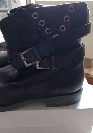 Stivaletti bassi in pelle