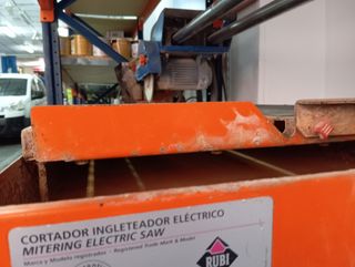 CORTADOR INGLETEADOR ELÉCTRICO RUBI