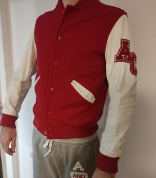 Chaqueta American College