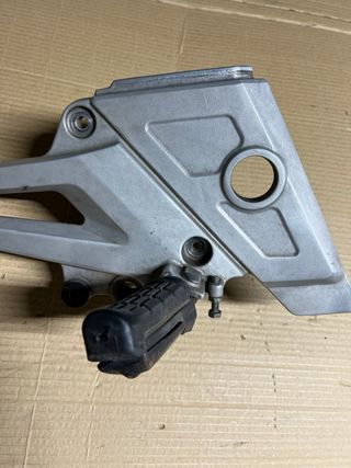Soporte estribos parte derecha honda cbf 250