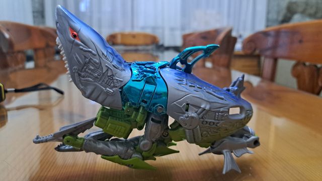 Cybershark Transformers 1998