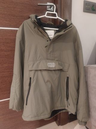 Cazadora PULL & BEAR talla 38 chico