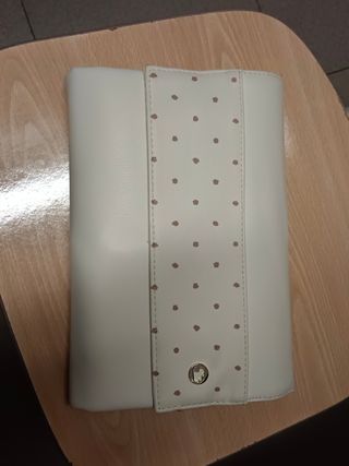 Mochila bebé y cambiador mayoral