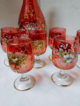 Liquore e bicchieri di Murano