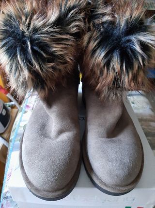 Stivali scamosciati con pelliccia