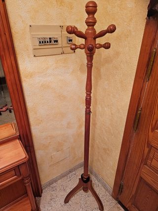 Perchero de madera