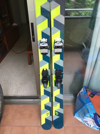 Esquis Black Crous Atris, 184 cm, 10.8 cm