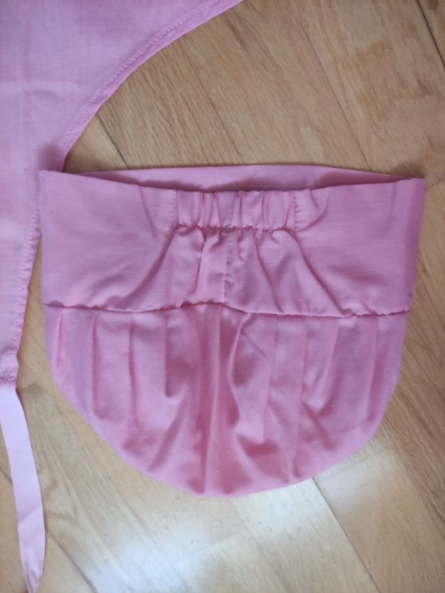 Delantal, gorro cocinera Hello Kitty