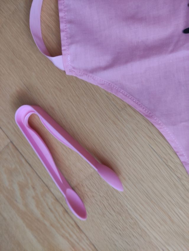 Delantal, gorro cocinera Hello Kitty