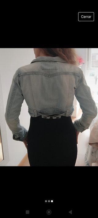Chaqueta vaquera corta