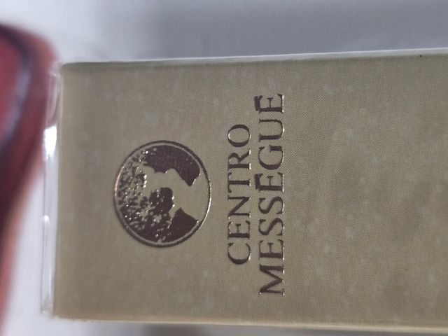 Gel crema contorno occhi.  Jean klebert