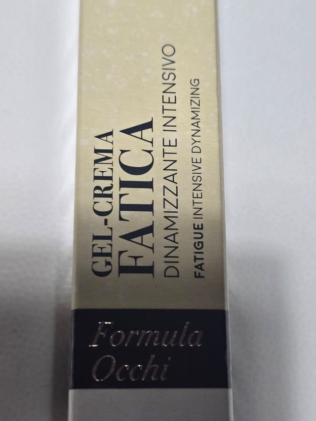 Gel crema contorno occhi.  Jean klebert