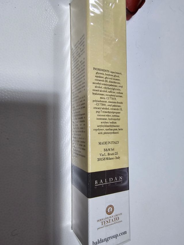 Gel crema contorno occhi.  Jean klebert