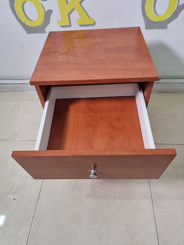 Mesilla de noche 06663