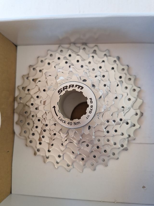 Cassette sram 11/32 9v