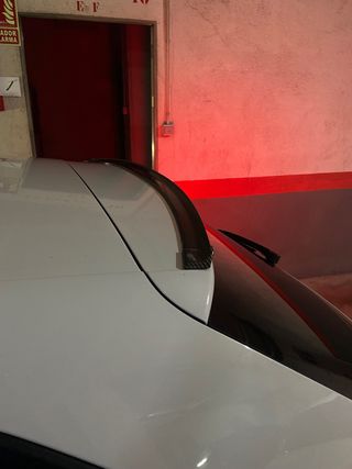 SEAT Leon 2018.  URGE!