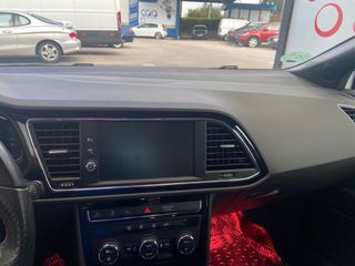 SEAT Leon 2018.  URGE!