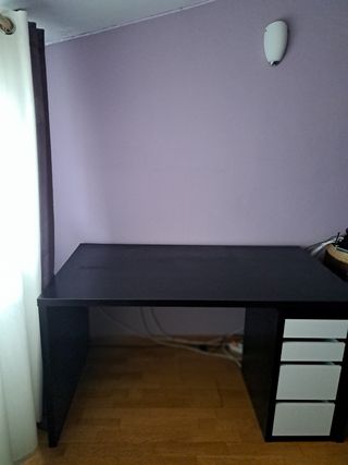 Mesa escritorio y cajonera grande