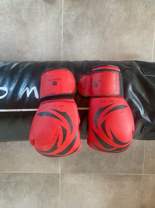 Saco boxeo y guantes