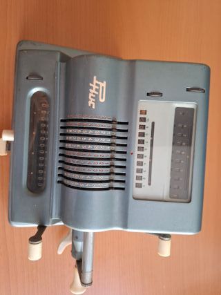 CALCULADORA MANUAL ANTIGUA PHUC MINERVA (MUY RARA)