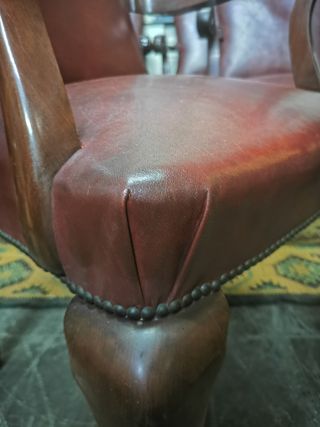 Juego de 6 butacas cuero. Antiguas